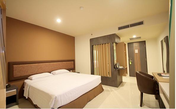 Hotel Olive Тангеранг Екстериор снимка