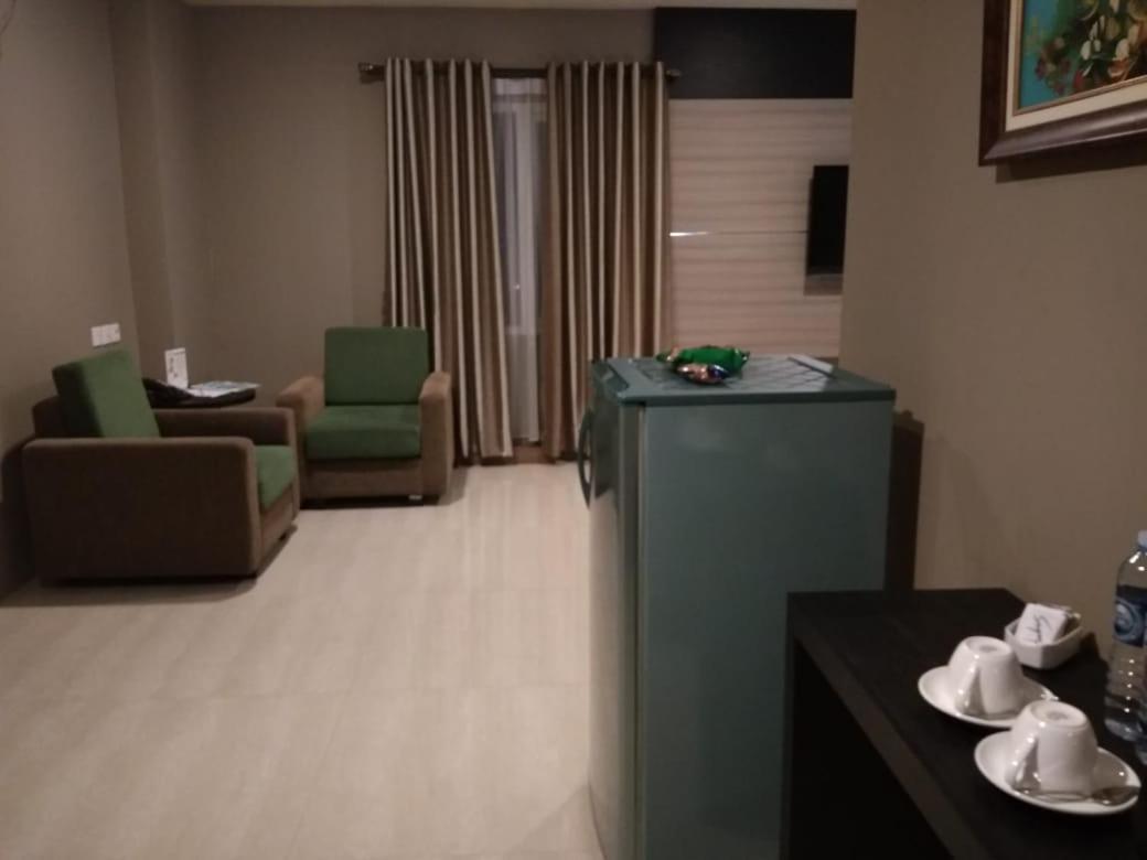 Hotel Olive Тангеранг Стая снимка