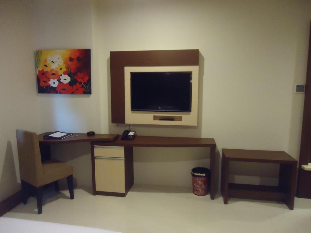 Hotel Olive Тангеранг Екстериор снимка