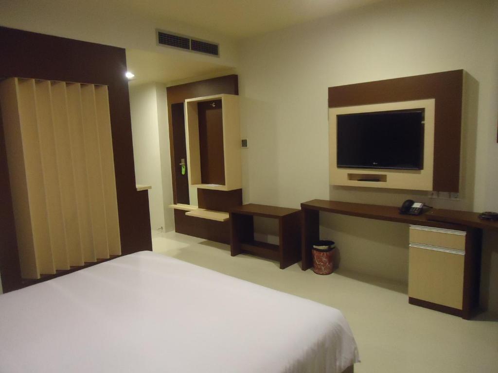 Hotel Olive Тангеранг Екстериор снимка